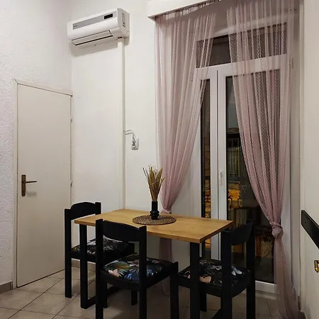 Riva 1 アパート *